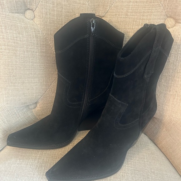 Black Suede Women's Jeffrey Campbell boots - Picture 1 of 5